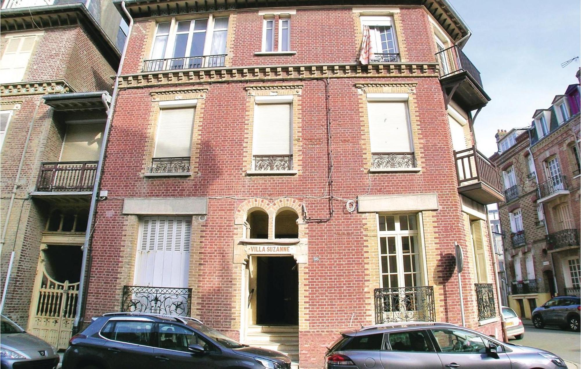2 Bedroom Awesome Apartment In Mers-Les-Bains Exteriér fotografie
